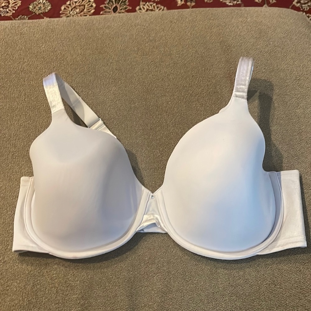 Olga Suddenly Smooth Lift White 38DDD #35170 (TD)
